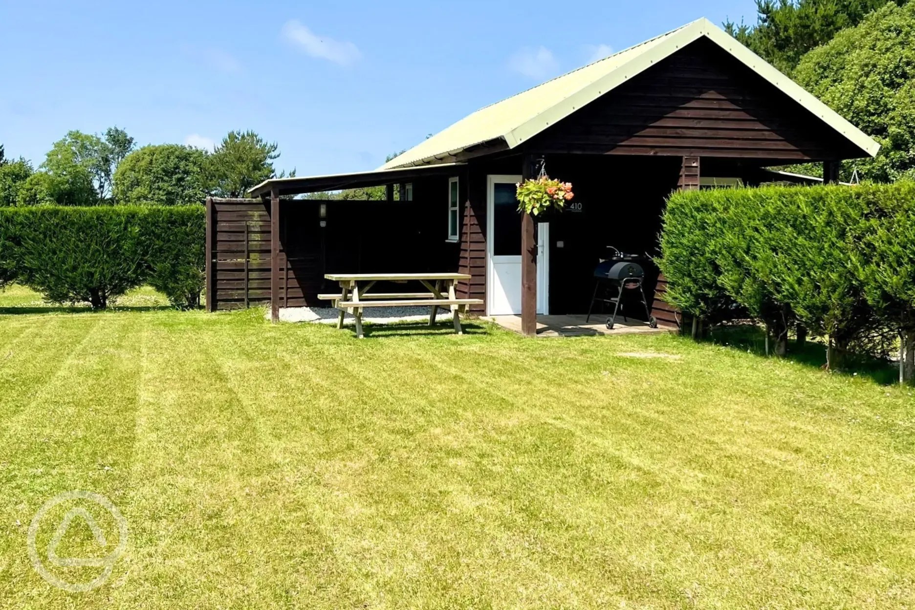 Ultra deluxe pitches with an ensuite bathroom