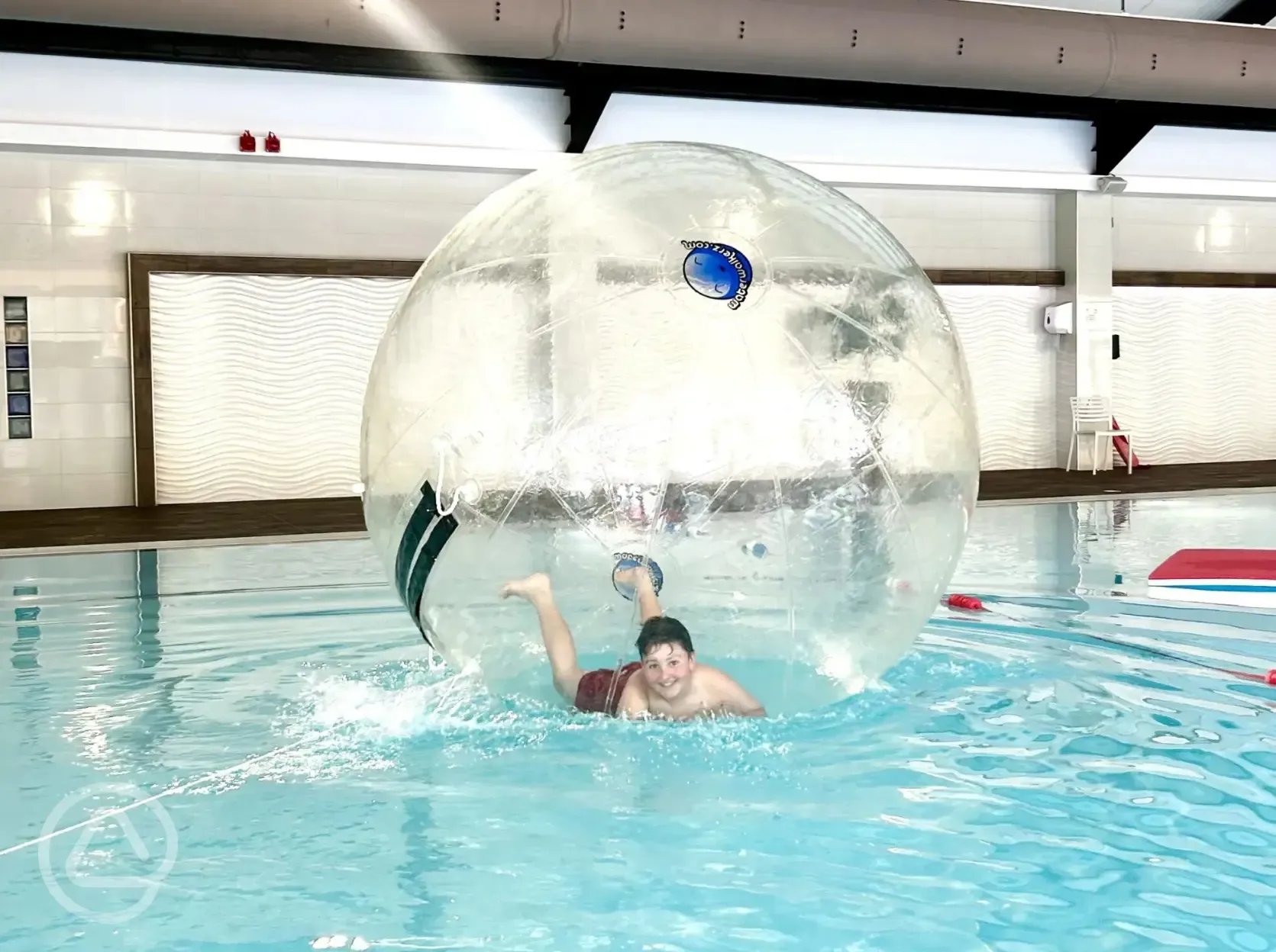 Indoor swimming pool - Water Walkerz