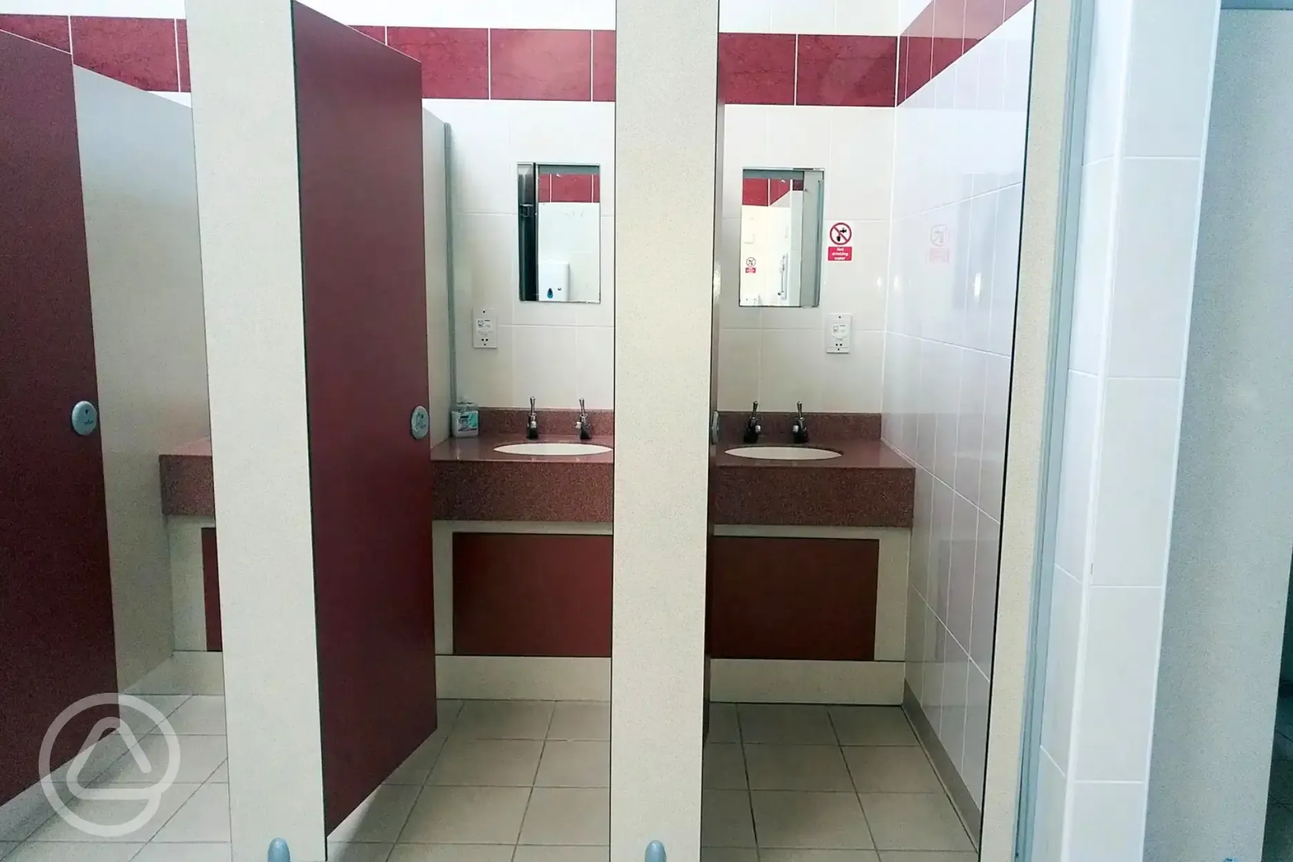 Sink cubicles Sink cubicles