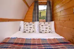 Deluxe ensuite Wigwam pod bed