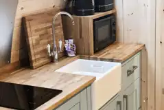 Deluxe Mega Pod kitchen