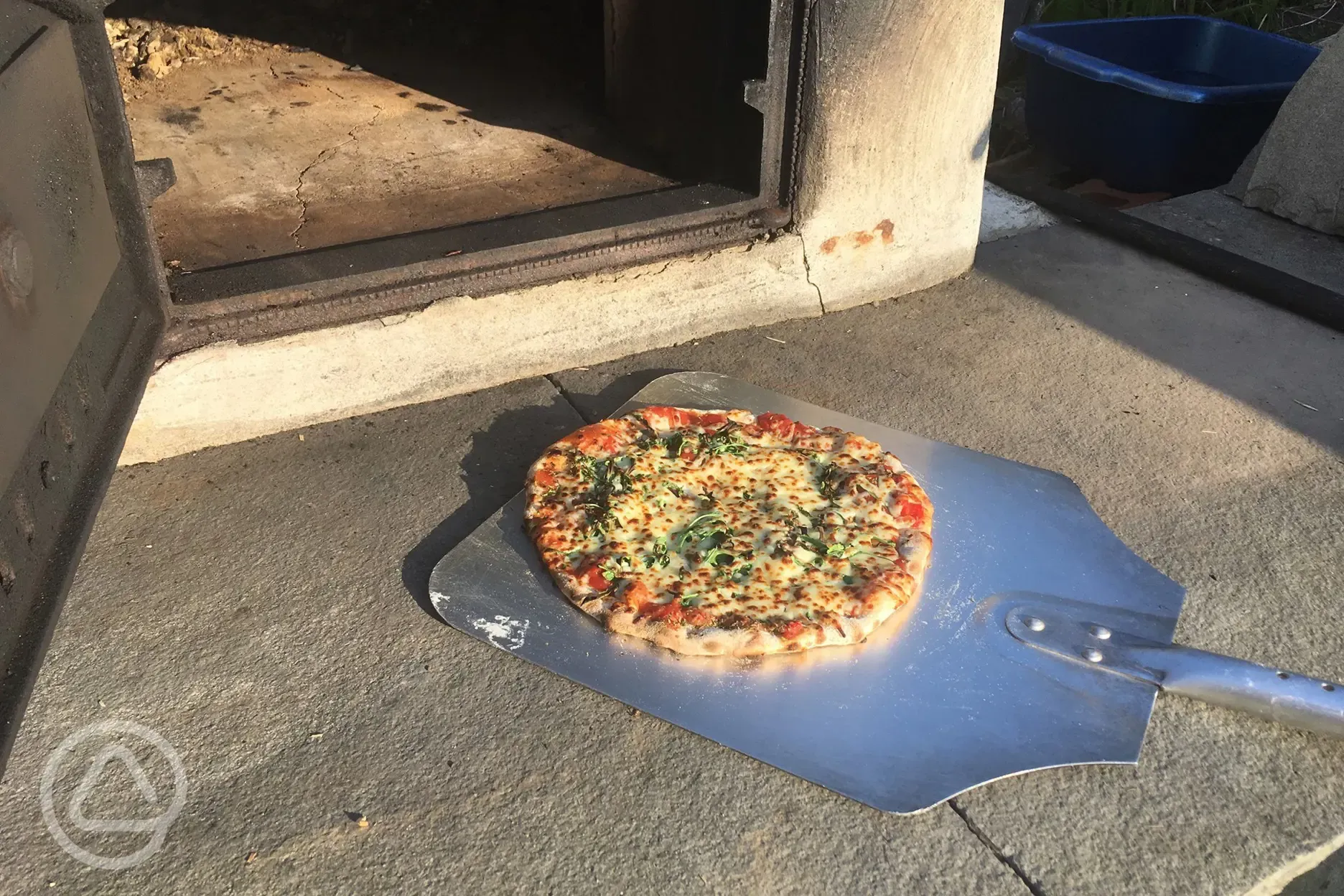 Pizza oven