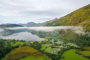 Llyn Gwynant Campsite, Nant Gwynant, Gwynedd Llyn Gwynant Campsite, Nant Gwynant, Gwynedd