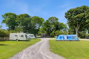 Llys Derwen Caravan & Camping, Llanrug, Caernarfon, Gwynedd (5 miles)