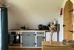 Ensuite glamping pod (one bedroom) - kitchen Ensuite glamping pod (one bedroom) - kitchen