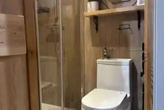 Jack's shepherd's hut ensuite with toilet and shower Jack's shepherd's hut ensuite with toilet and shower