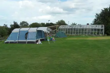 Tent camping at Primrose Cottage Caravan Park