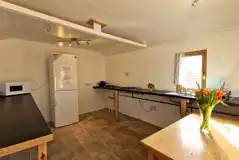 Hill View huts - seven person kitchen