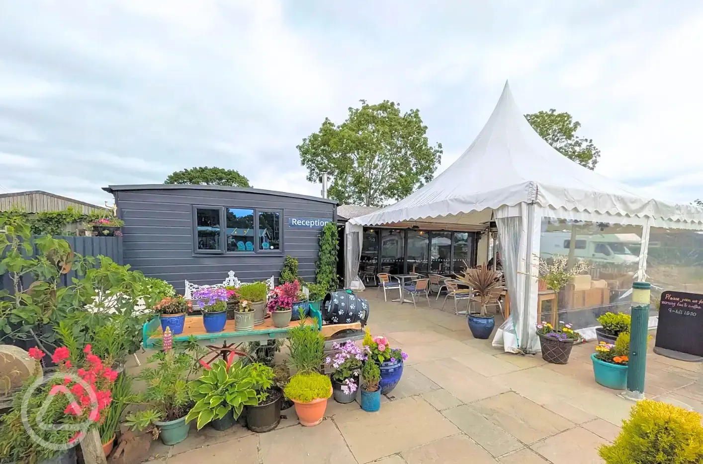 Cafe and bar outdoor seating