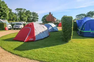 Fully serviced grass and hardstanding pitches