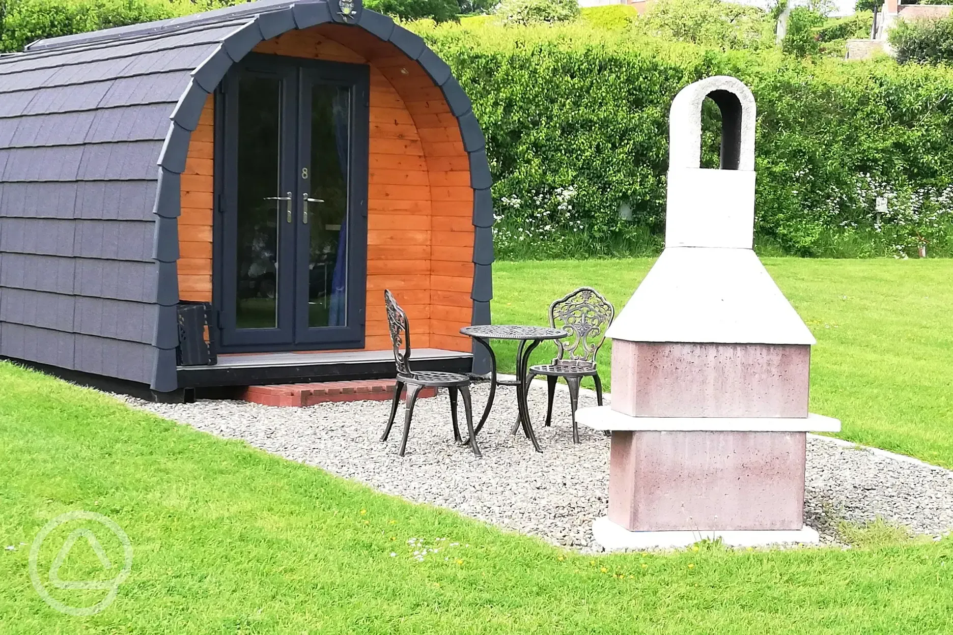 Premier glamping pod