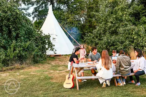 White House on Wye Glamping White House on Wye Glamping