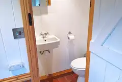 Railway carriage ensuite bathroom