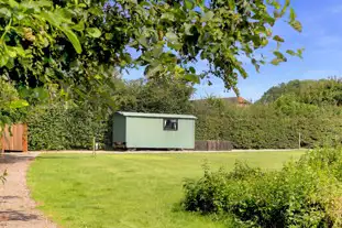 Hill Cottage Farm Camping and Caravan Park, Alderholt, Fordingbridge, Hampshire