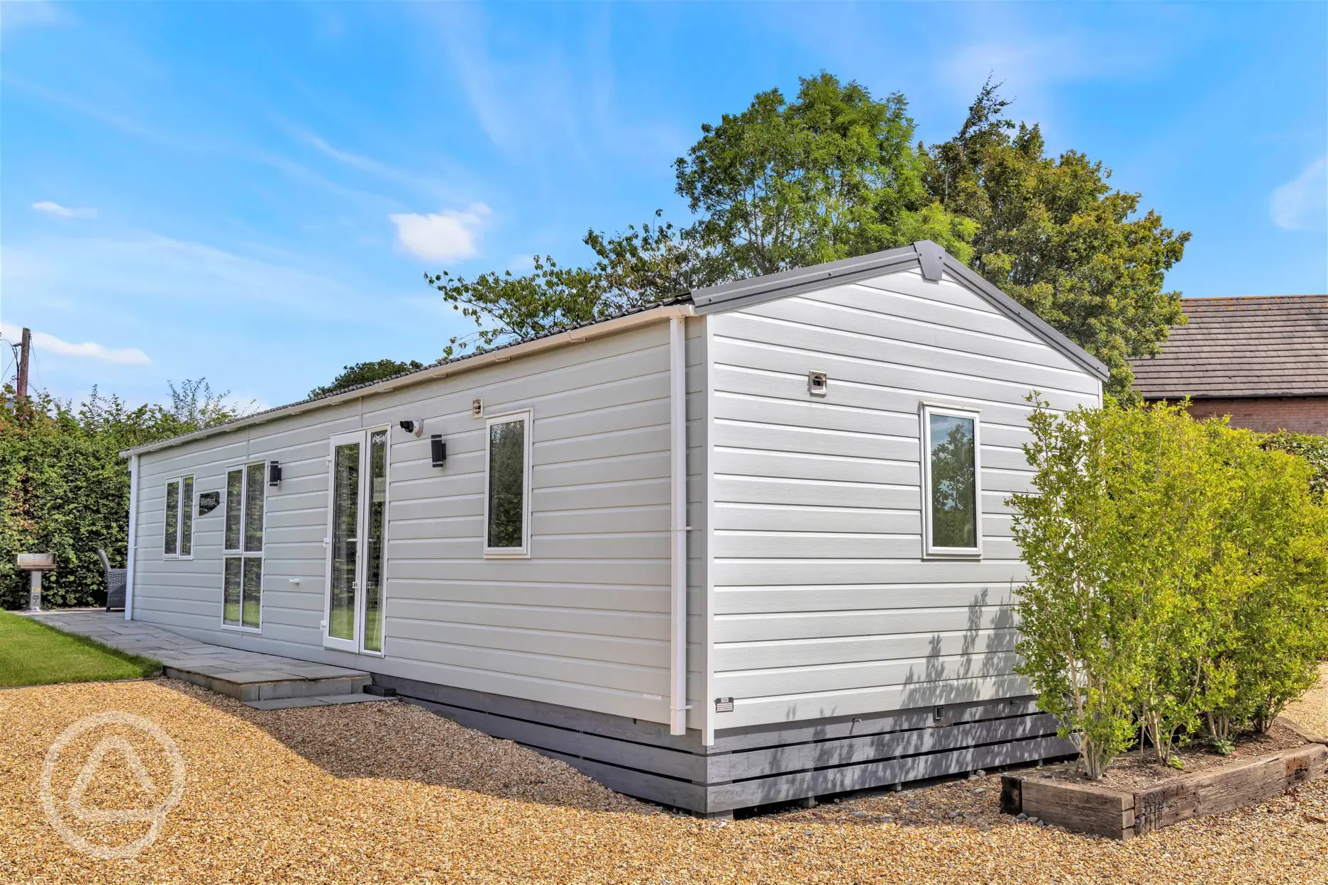 Linwood lodge with outdoor patio and seating area