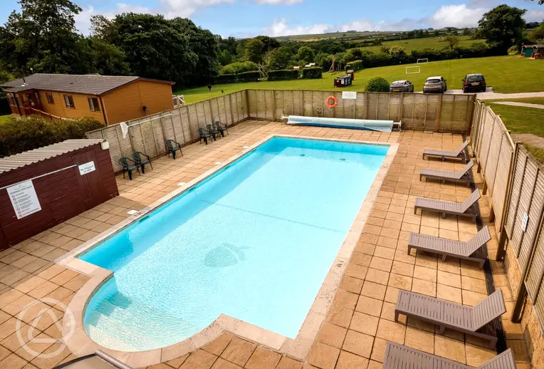 Outdoor heated swimming pool, open May to September