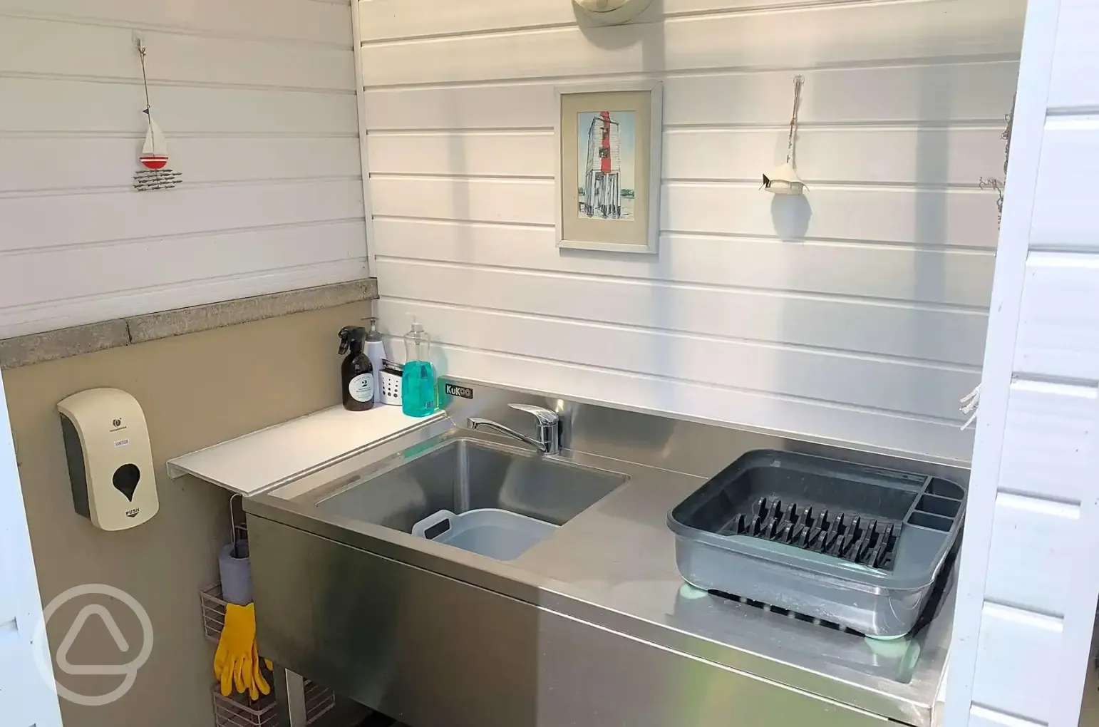 Washing up facilities