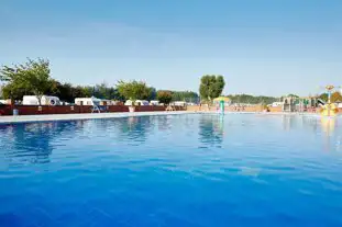 Home Farm Holiday Park, Edithmead, Burnham-on-Sea, Somerset Home Farm Holiday Park, Edithmead, Burnham-on-Sea, Somerset