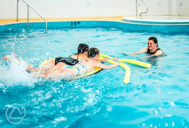 Heated indoor swimming pool (open year round)
