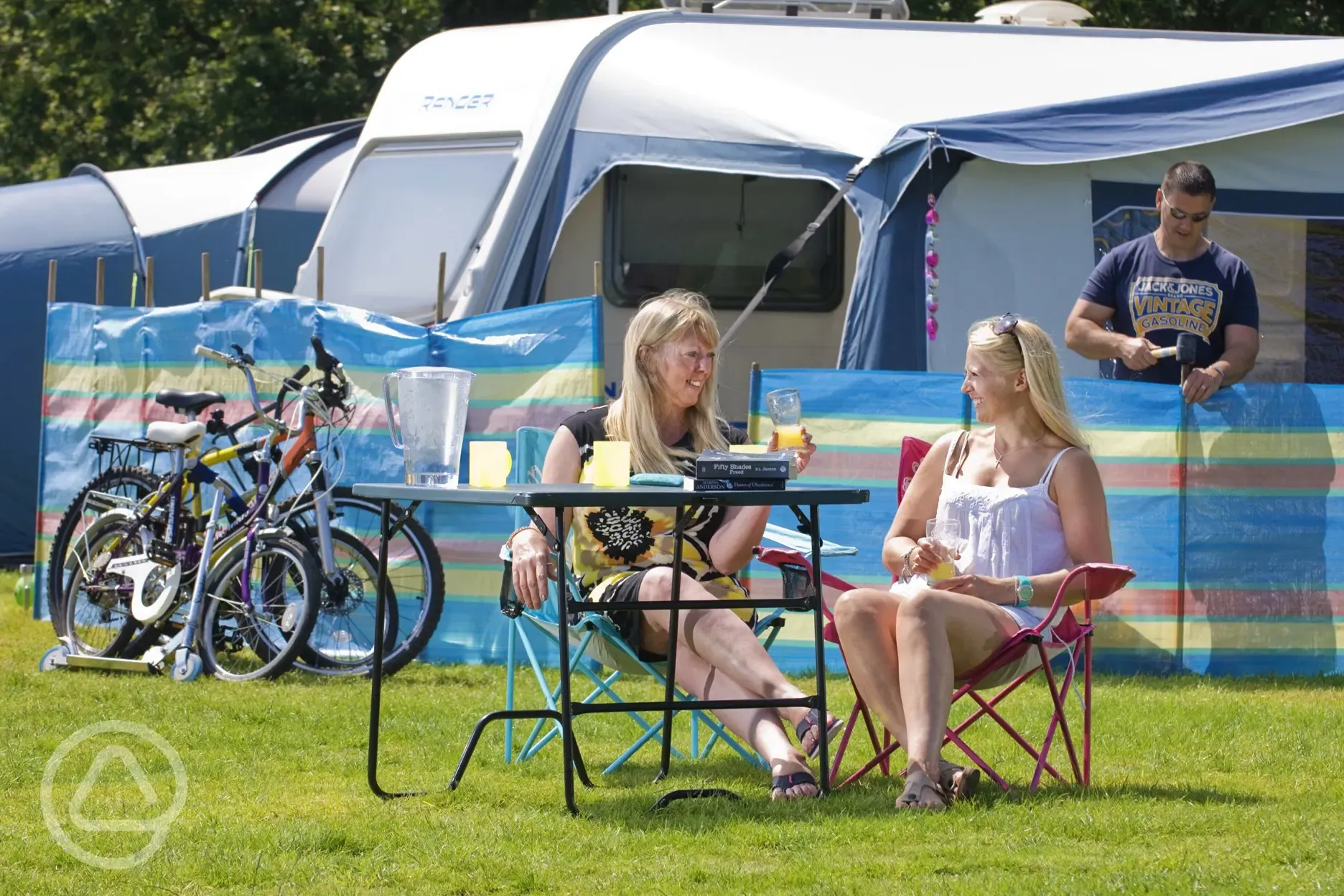 Crealy Theme Park & Resort starring in the new season of 'Happy Campers:  The Caravan Park' on Channel 5.