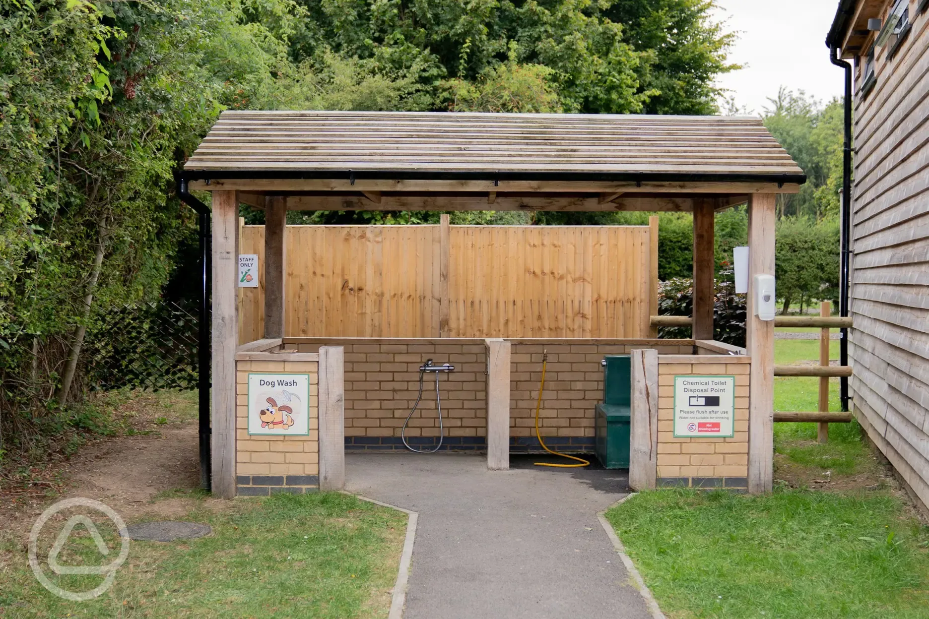 Covered, outdoor dog wash