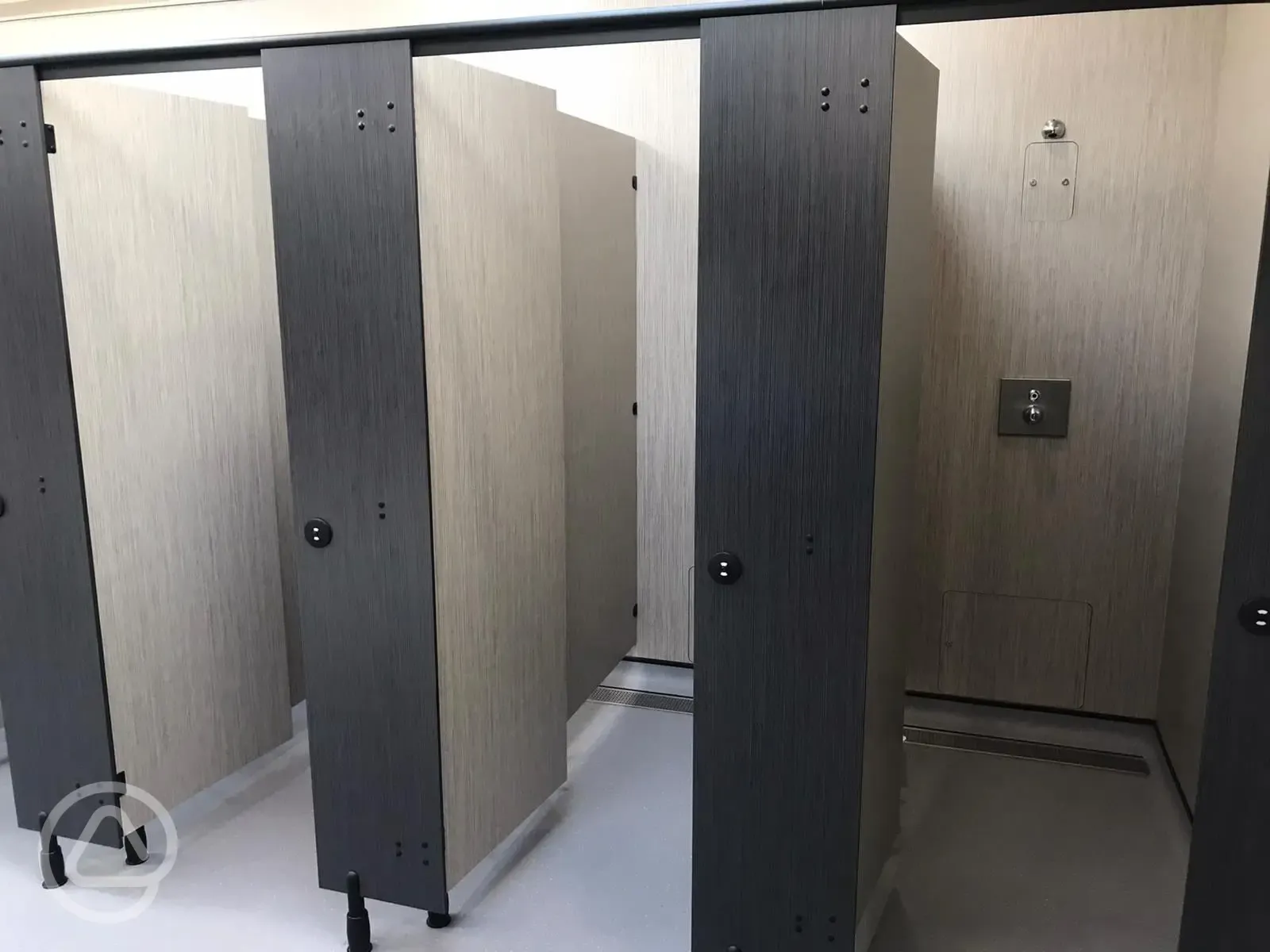 Showers with hair dryers and shaving points with underfloor heating