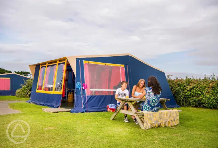 Pre-pitched ready tent