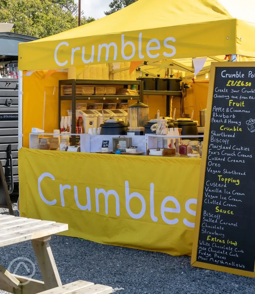 Food court with visiting food trucks - crumble stand