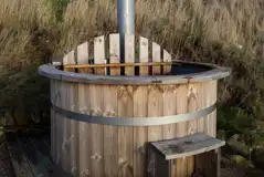 Deluxe glamping dome wood-fired hot tub Deluxe glamping dome wood-fired hot tub