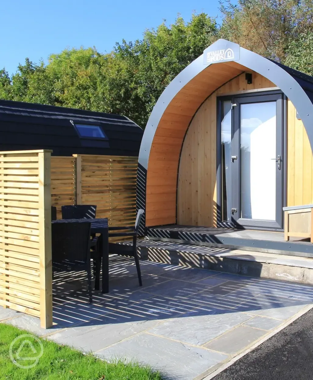 Mega ensuite glamping pod