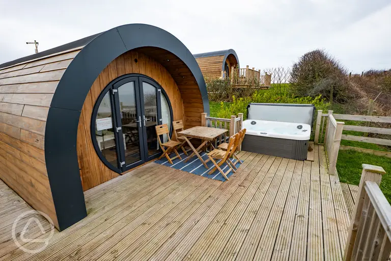Ensuite glamping pods with private decking and hot tubs