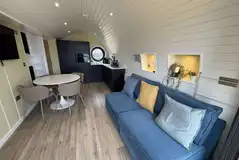 Sunrise Lookout open plan living area and kitchen Sunrise Lookout open plan living area and kitchen