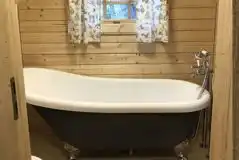 Enchanted cottage bath