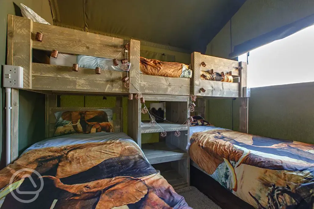 Maasi Mara safari tent bunk beds