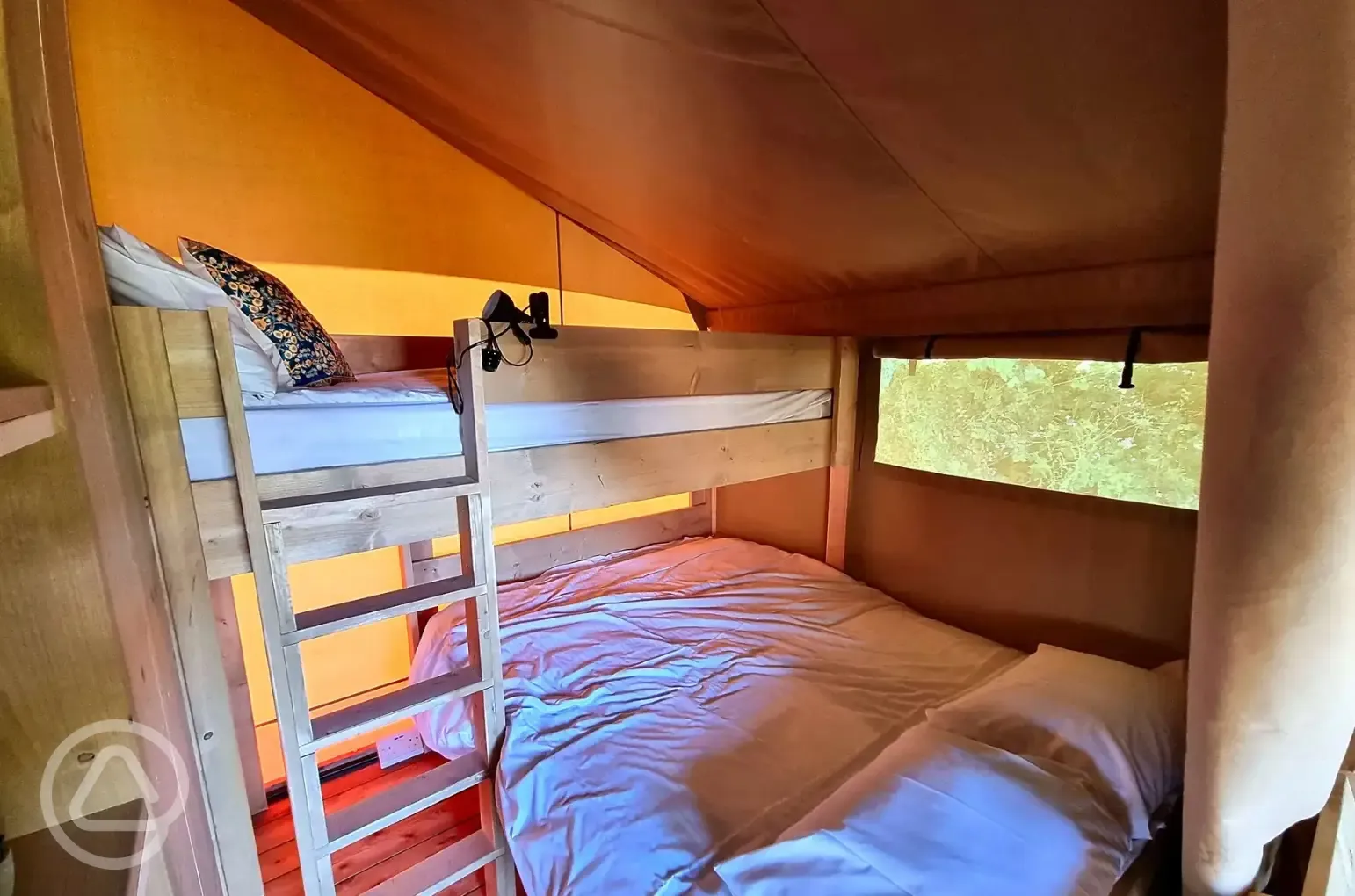 Comet safari tent triple bunk