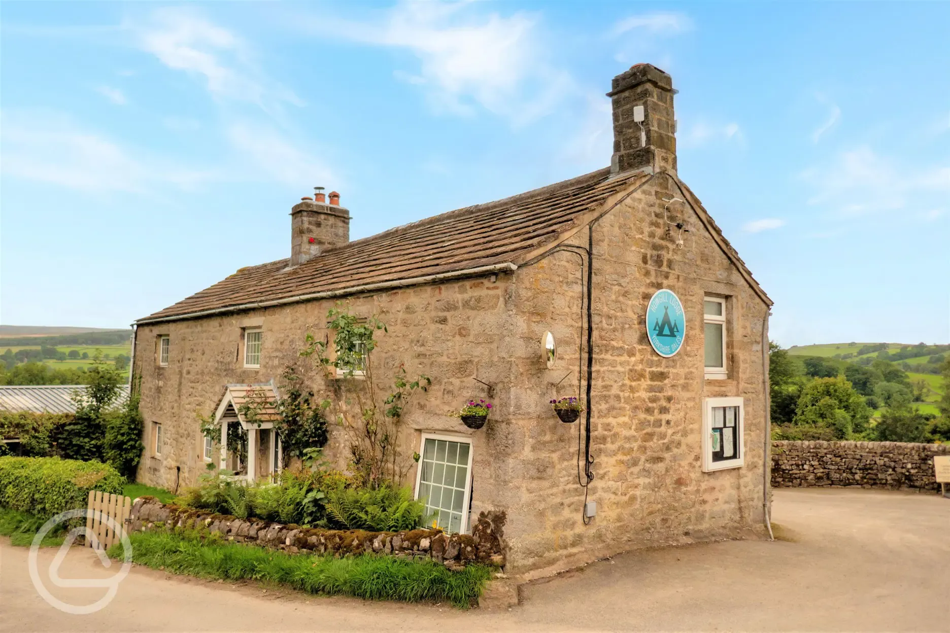 Reception area exterior 