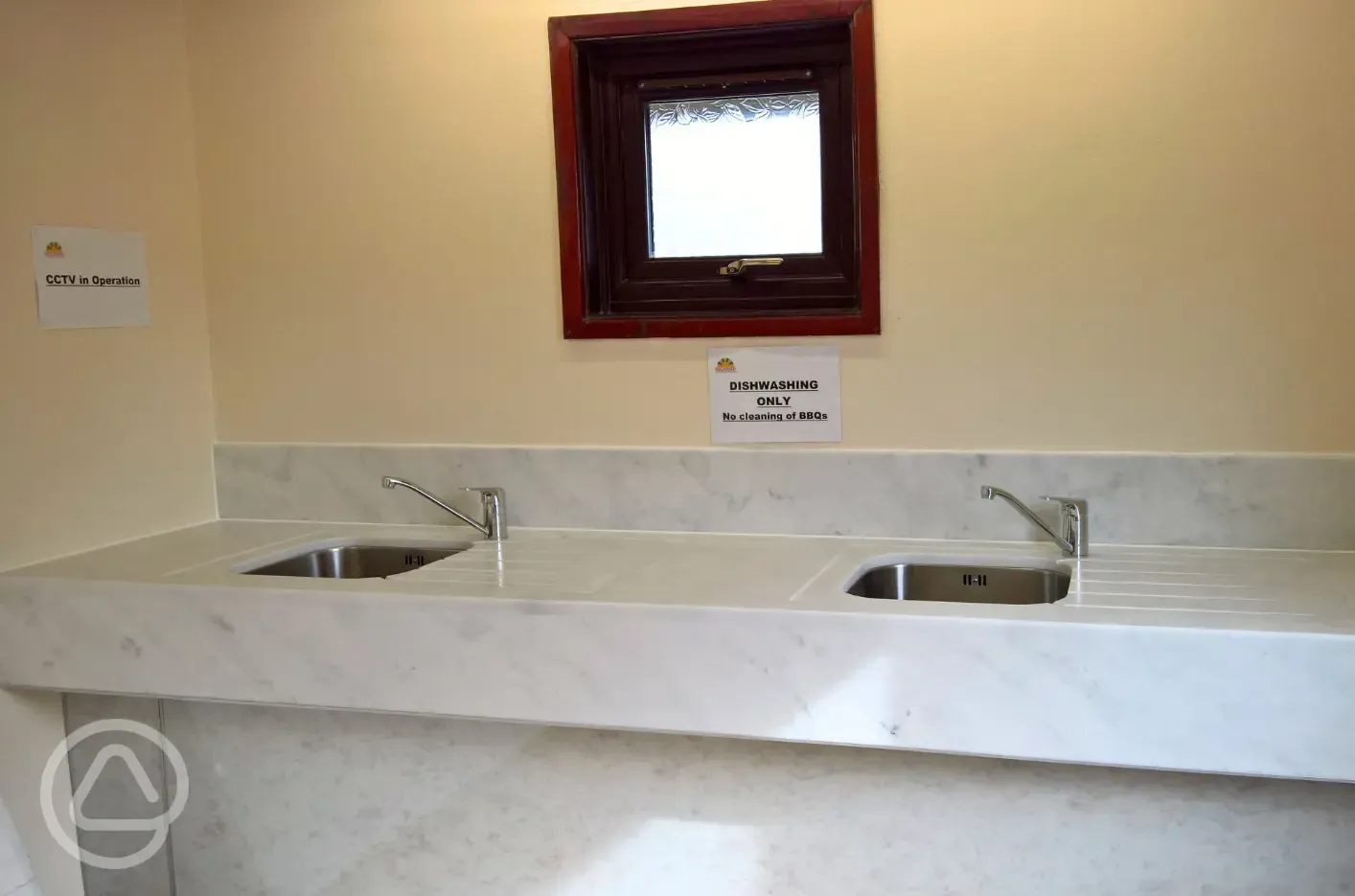 Indoor washing up sinks