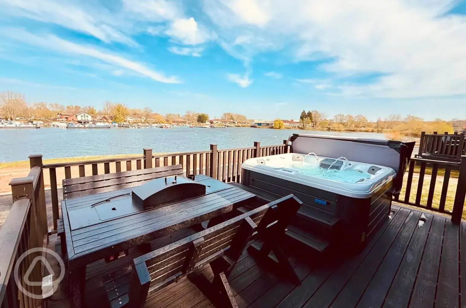 The Retreat glamping pods with hot tubs