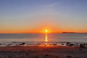 Beachside sunset views from Muasdale Holiday Park