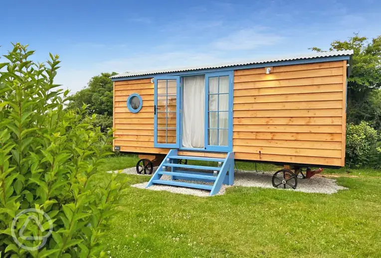 Shepherd's hut with small step access