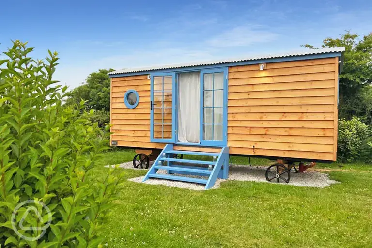 Shepherd's hut with small step access