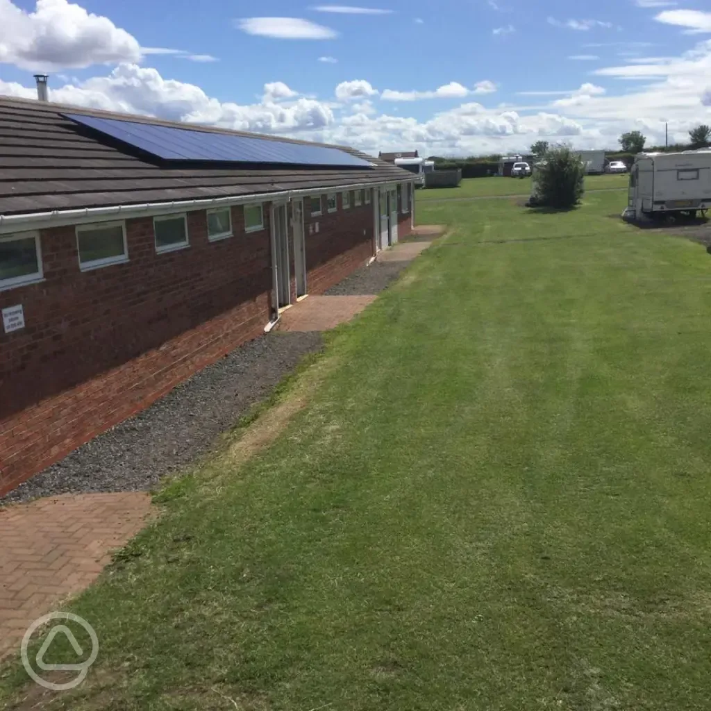Clubhouse and pitches Ashfield Caravan Park