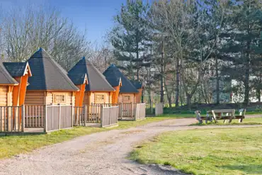 Camping cabins (four persons)