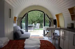 Riverside Pods, Llandovery, Carmarthenshire Riverside Pods, Llandovery, Carmarthenshire
