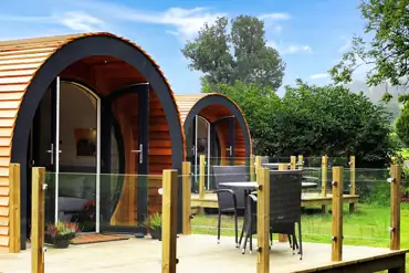 Ensuite glamping pods (four persons)