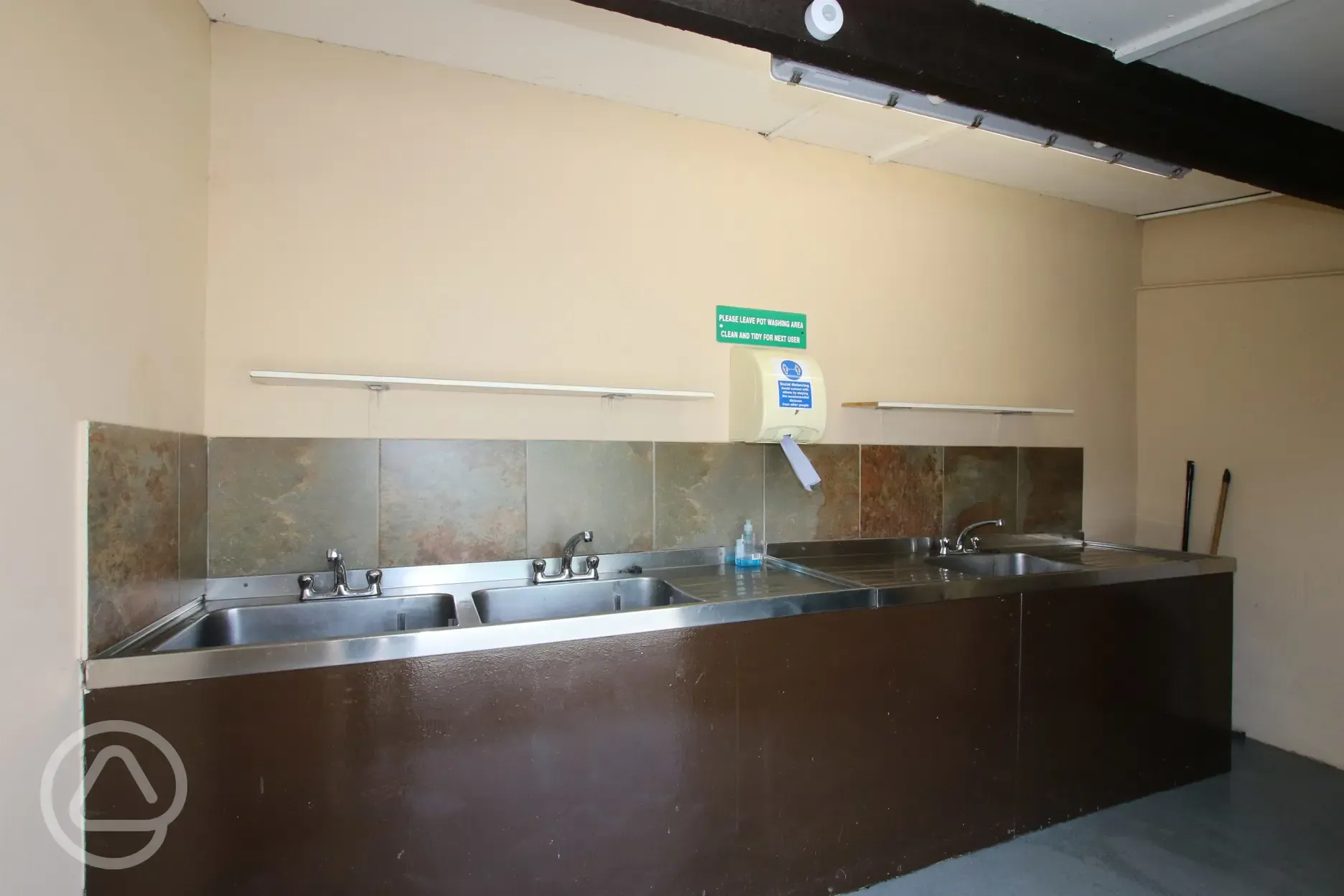 Communal washing up facilities 