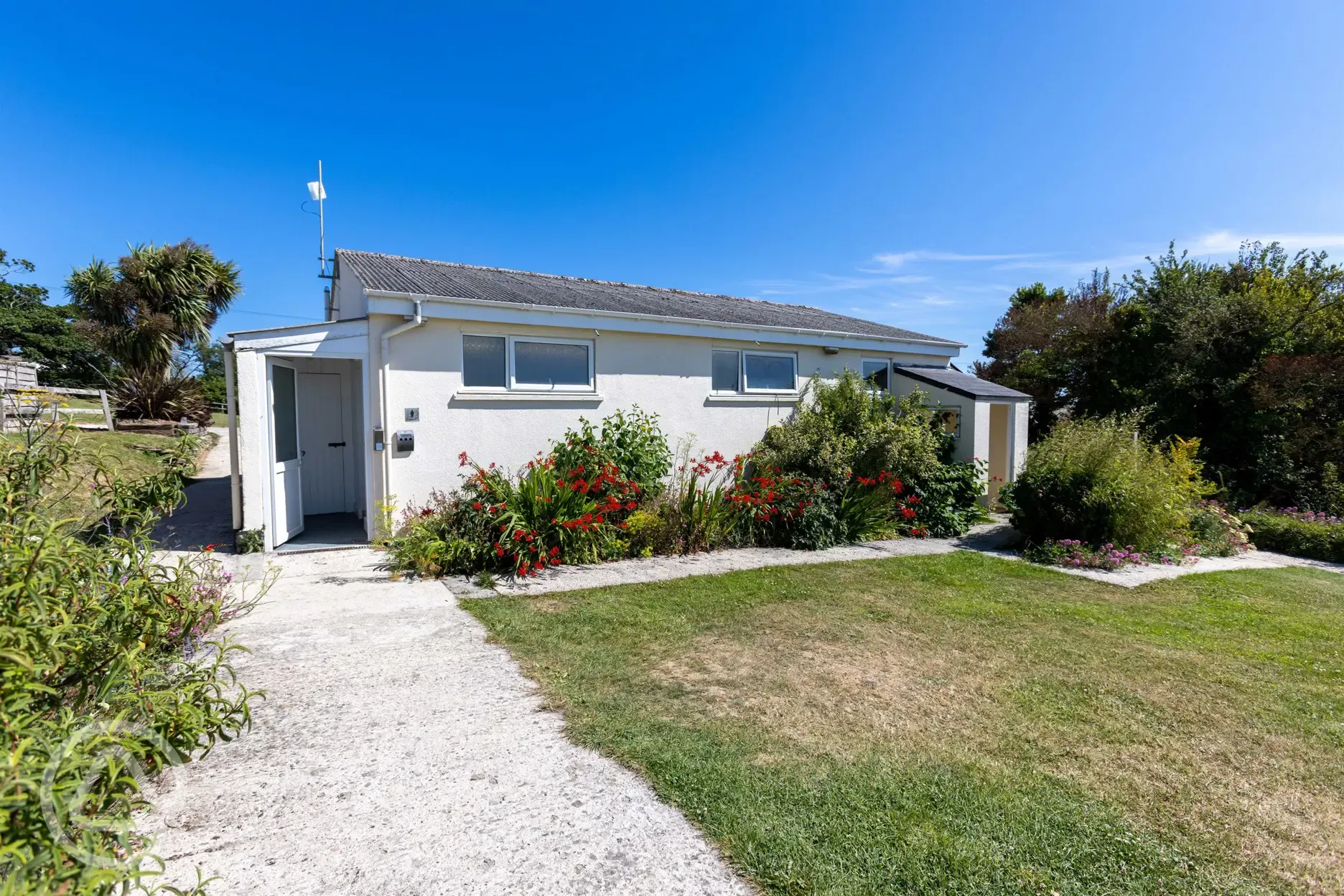 Heated facilities block (open 24/7)