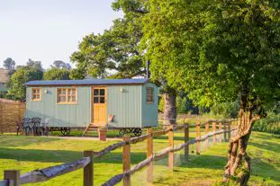 Swiss Farm Touring and Camping, Henley-on-Thames, Oxfordshire (8 miles)