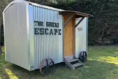 Three person shepherd's hut 