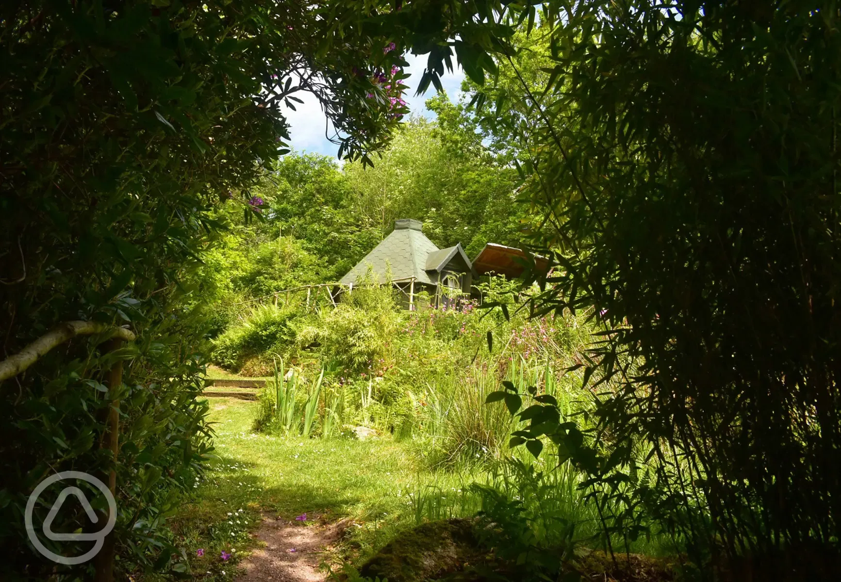 Hobbit hut exterior